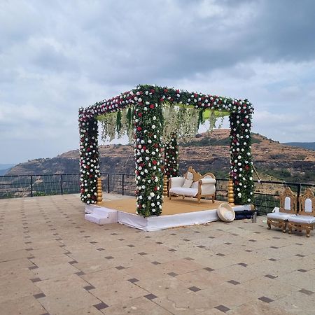 Upper Deck Resort - Stay And Relax At The Highest Peak Lonavala Bagian luar foto