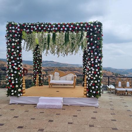 Upper Deck Resort - Stay And Relax At The Highest Peak Lonavala Bagian luar foto