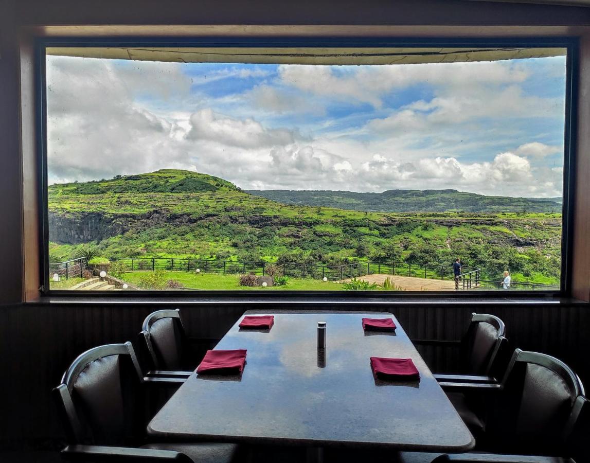 Upper Deck Resort - Stay And Relax At The Highest Peak Lonavala Bagian luar foto