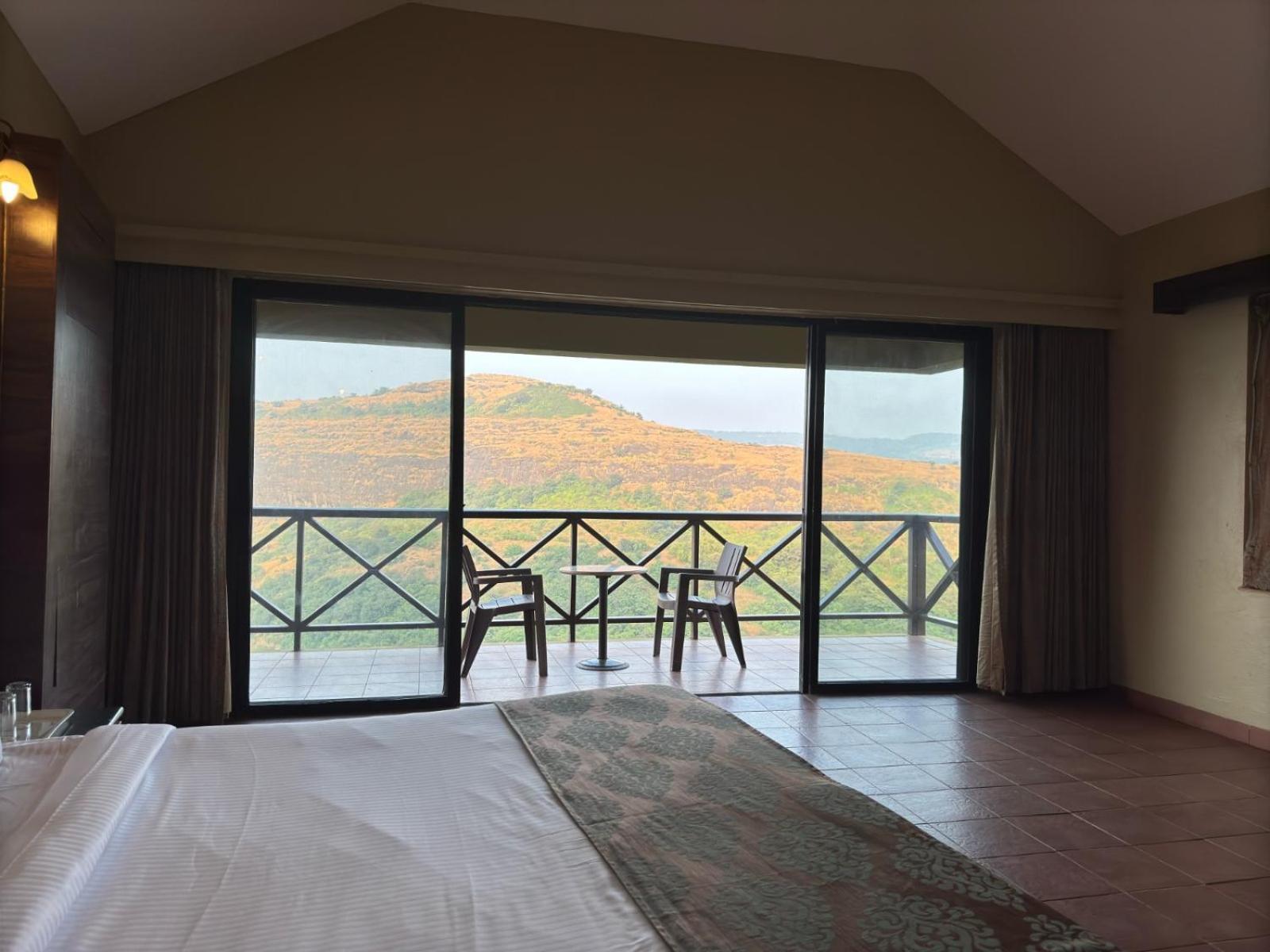 Upper Deck Resort - Stay And Relax At The Highest Peak Lonavala Bagian luar foto