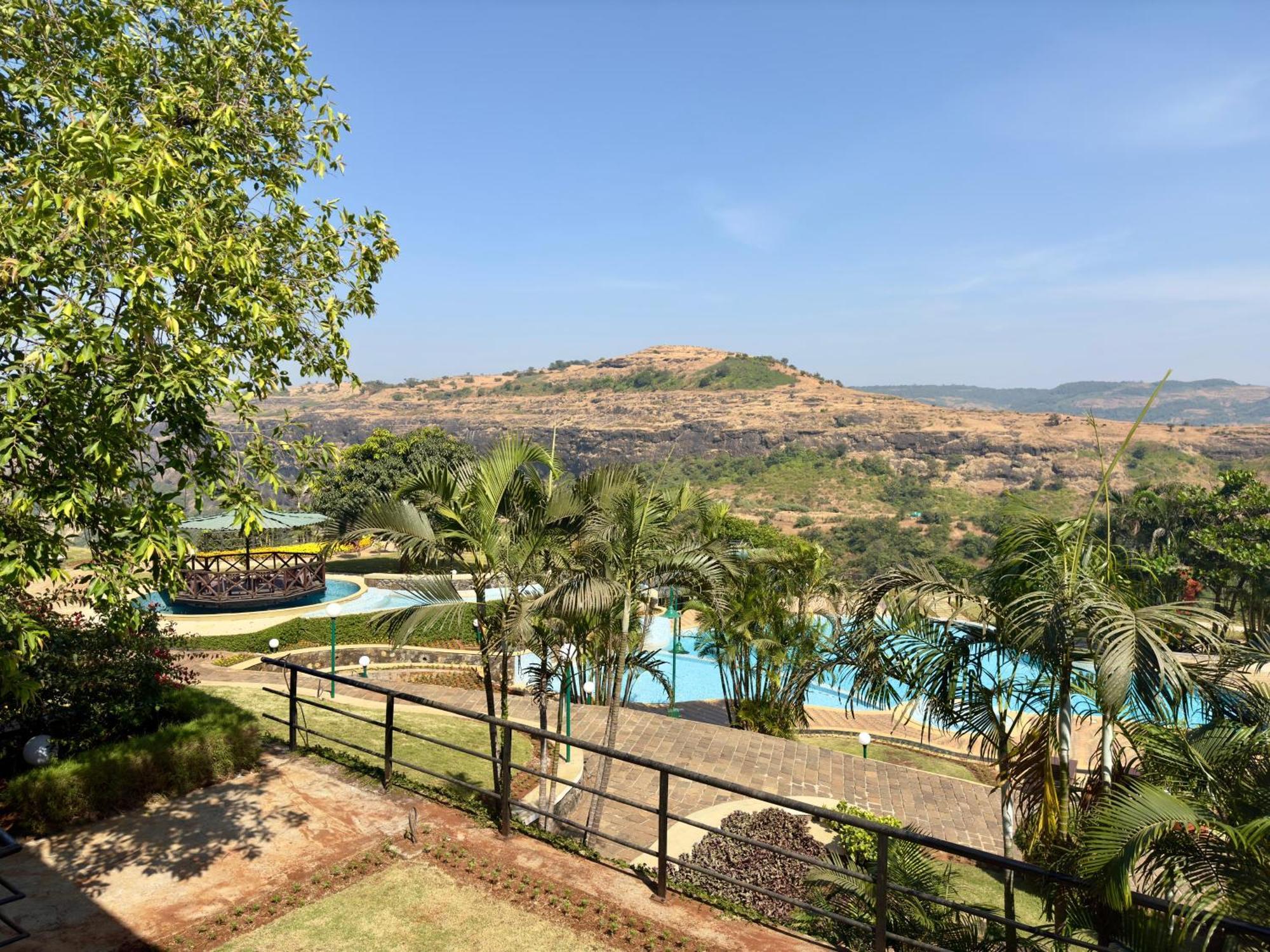Upper Deck Resort - Stay And Relax At The Highest Peak Lonavala Bagian luar foto