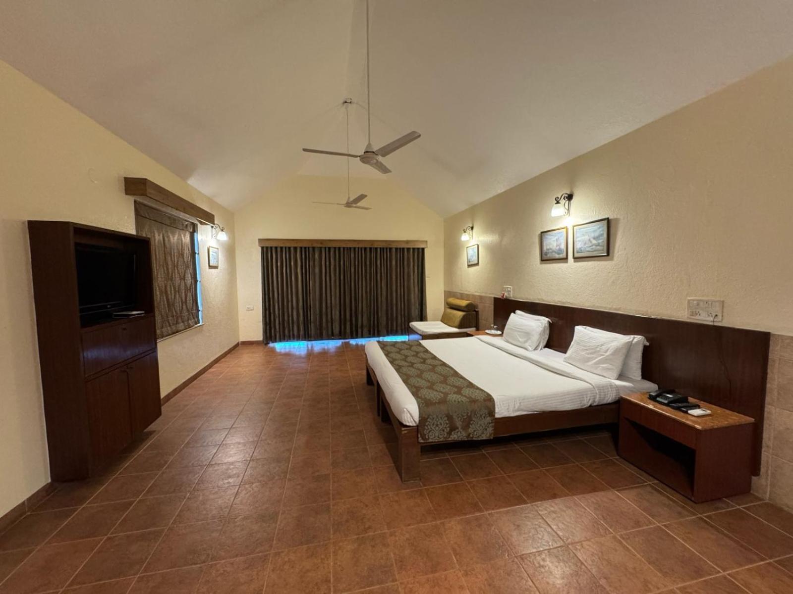 Upper Deck Resort - Stay And Relax At The Highest Peak Lonavala Bagian luar foto