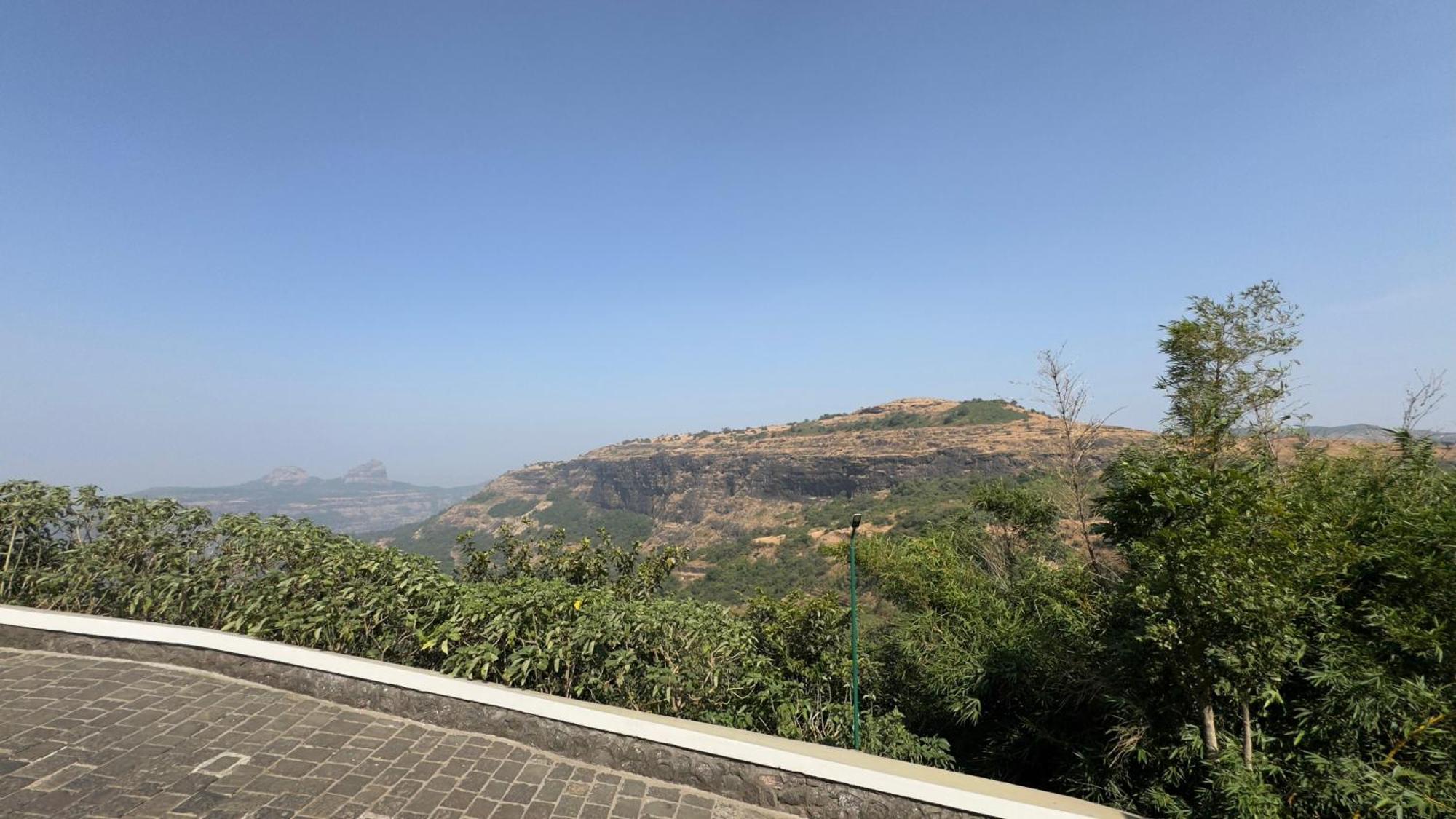 Upper Deck Resort - Stay And Relax At The Highest Peak Lonavala Bagian luar foto