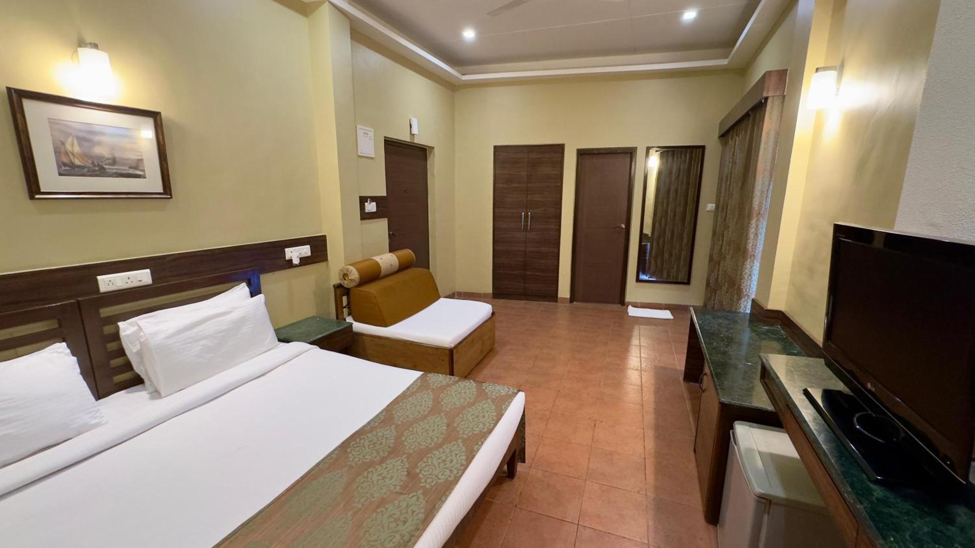 Upper Deck Resort - Stay And Relax At The Highest Peak Lonavala Bagian luar foto