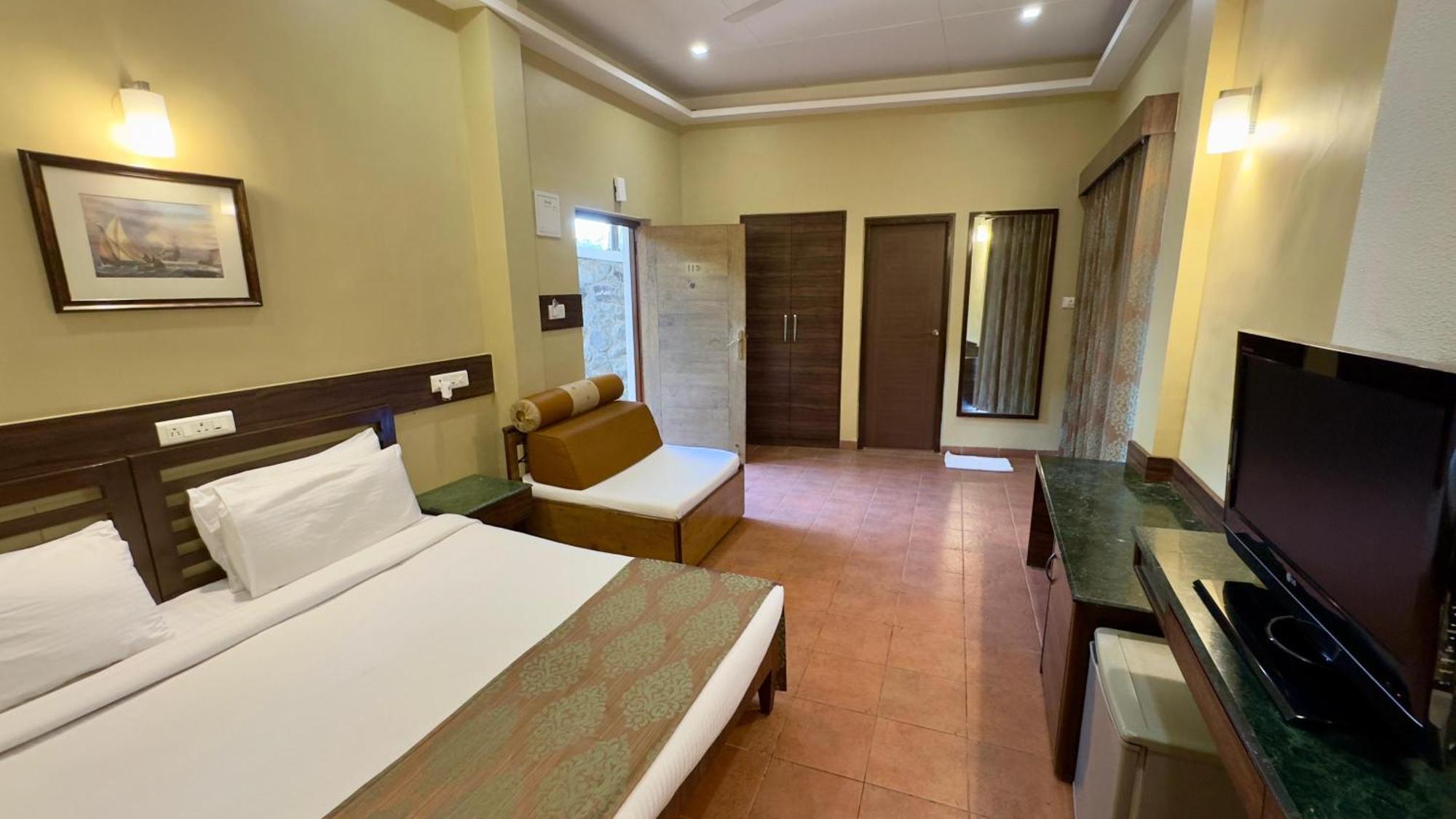 Upper Deck Resort - Stay And Relax At The Highest Peak Lonavala Bagian luar foto