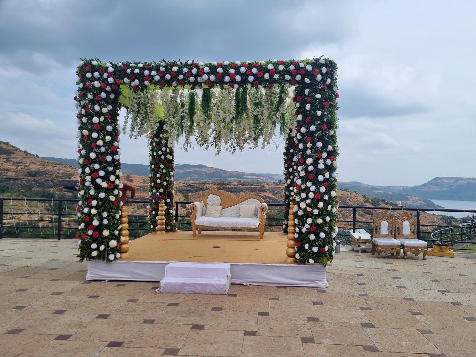 Upper Deck Resort - Stay And Relax At The Highest Peak Lonavala Bagian luar foto