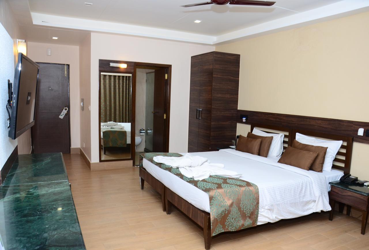 Upper Deck Resort - Stay And Relax At The Highest Peak Lonavala Bagian luar foto